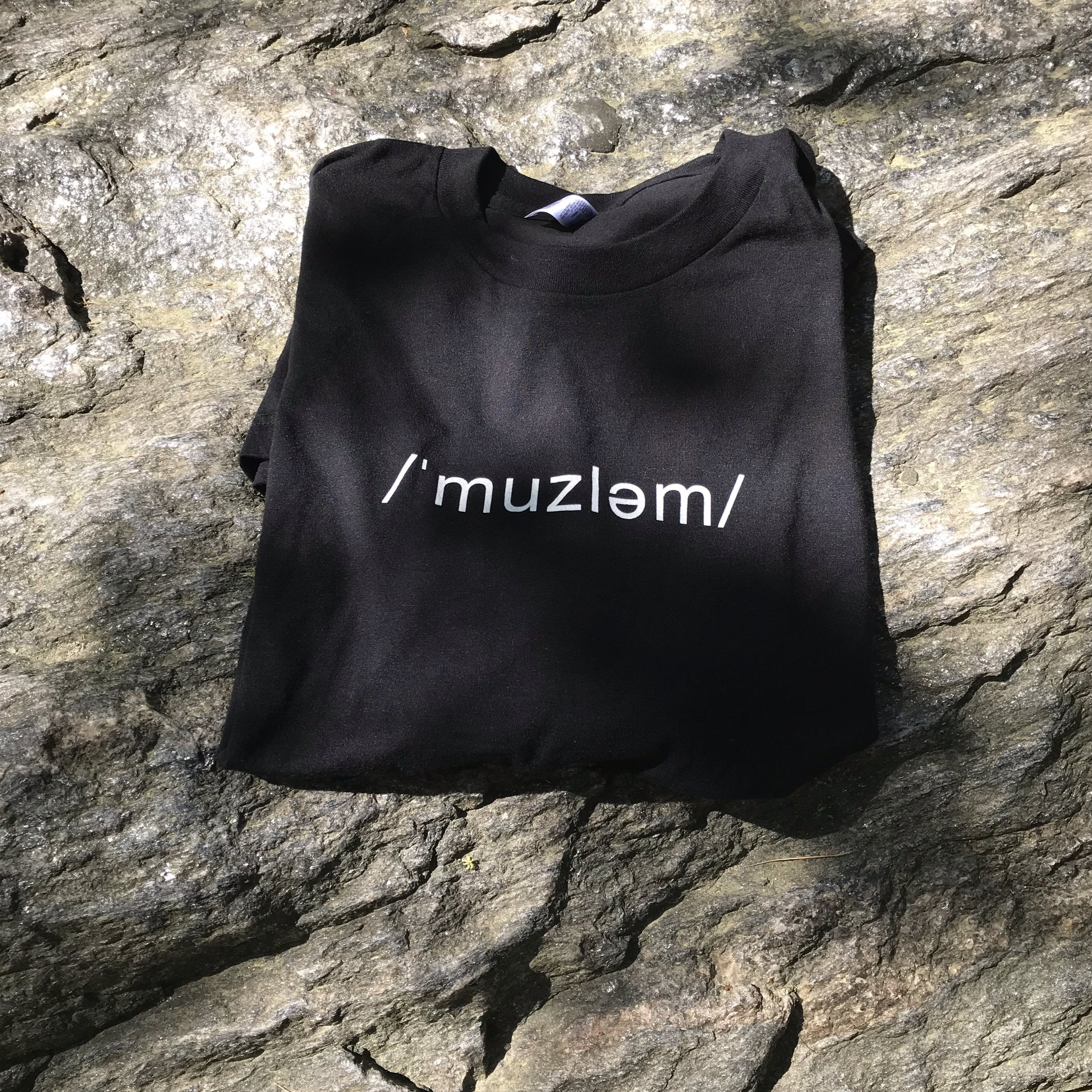 Muslim women's t-shirt